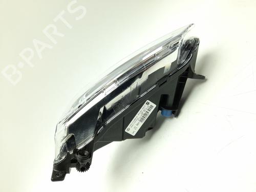 Right front fog light SEAT ATECA (KH7, KHP) 1.5 TSI | BP32417172C31