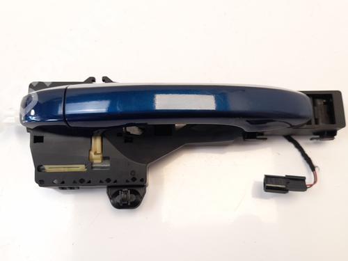 Used Rear right exterior door handle Rear right exterior door handle RENAULT MEGANE IV Hatchback (B9A/M/N_) 1.5 dCi 110 (B9A3) (110 hp) 9291075 9291075