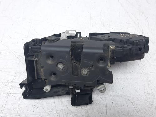 Front left lock VOLVO V50 (545) 1.6 D (109 hp) 30699787 | 30699787 |