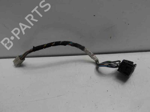 Used Right front window switch OPEL ASTRA F Estate (T92) 1.7 TD (F35, M35) (68 hp) 1332298