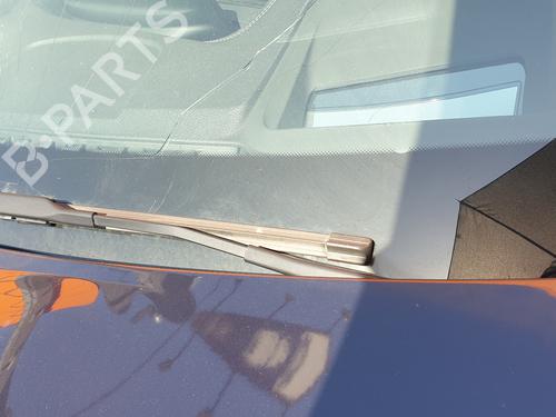 Used Front windshield wiper arm BMW 4 Gran Coupe (F36) 420 d (190 hp) 18159414