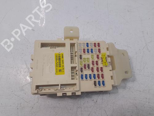 Used Fuse box HYUNDAI ix35 (LM, EL, ELH) [2009-2016]  27683212