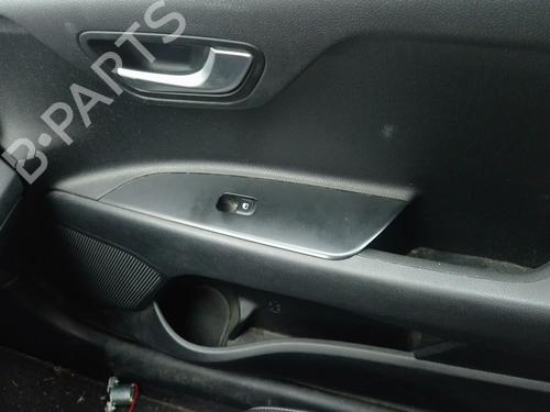 Interrupteur de vitre avant droite KIA RIO IV (YB, SC, FB) 1.25 (84 hp) 31710275
