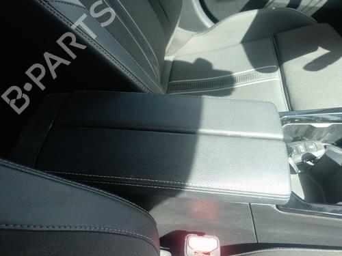 Used Armrest / Center console Armrest / Center console 38874113 38874113