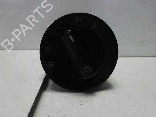 Used Headlight switch VW GOLF IV (1J1) [1997-2008]  2957903