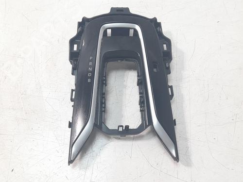 Ander TOYOTA COROLLA Hatchback (_E21_, _EA1_, _EH1_) 1.8 Hybrid (ZWE211) (98 hp) 29629954