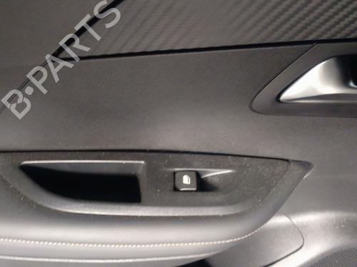 Venstre bagtil elrude kontakt Venstre bagtil elrude kontakt PEUGEOT 2008 II (UD_, US_, UY_, UJ_, UR_, UC_) e-2008 (UKZKXZ) (136 hp) 39695880 39695880