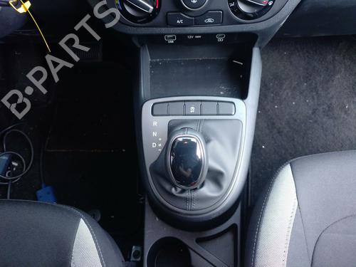 Used Gear lever Gear lever HYUNDAI i10 III (AC3, AI3) 1.0 MPi (67 hp) 33675206 33675206