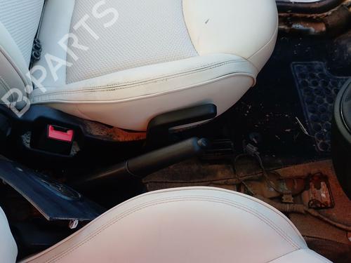 Frein à main FIAT 500 C (312_) 1.0 Mild Hybrid (312.AYD1B) (69 hp) 31211288