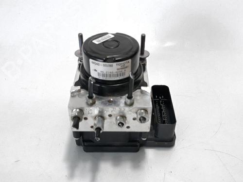 Used ABS pump TOYOTA YARIS (_P13_) 1.5 (NSP131_) (112 hp) 13927188