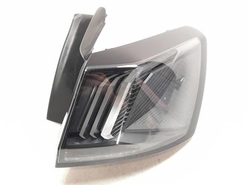 Used Right taillight PEUGEOT 3008 II SUV (MC_, MR_, MJ_, M4_) 1.2 THP/ PureTech 130 (MRHNSM, MRHNSU, MRHNSJ, MRHNYW,... (131 hp) 26643894