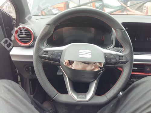 Used Steering wheel SEAT ARONA (KJ7, KJP) 1.0 TSI (116 hp) 24807954