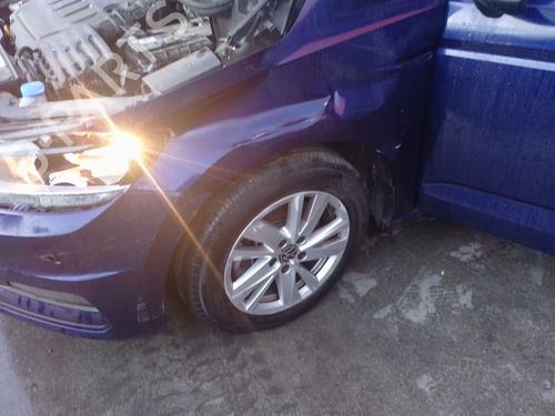 Used Left front steering knuckle VW TOURAN (5T1) [2015-2026]  31308095