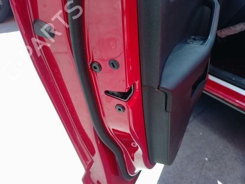 front-left-lock-skoda-karoq-nu7-nd7-2017-34341288 main image