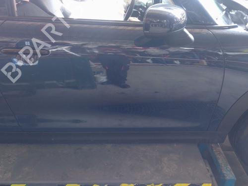 Used Right front door Right front door 37258075 37258075