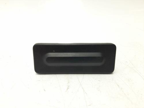 tailgate-handle-ds-ds-3-ds-3-crossback-ur_-uc_-uj_-2018-32035347 main image