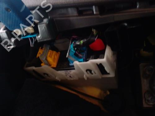 fuse-box-opel-crossland-x-crossland-p17-p2qo-2017-34629924 main image