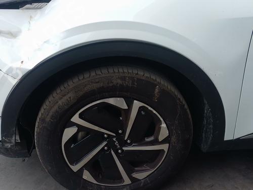 front-left-wheel-arch-trim-kia-sportage-v-nq5-2021-39883699 main image