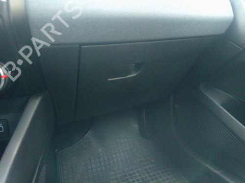 Handskerum RENAULT CLIO V (B7_) 1.0 TCe 90 (B7MT) (91 hp) 32688889