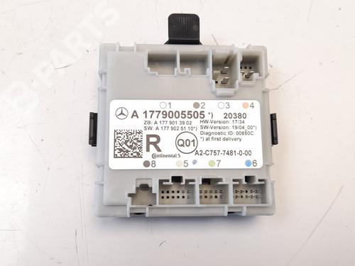 Used Electronic module Electronic module MERCEDES-BENZ GLA (H247) GLA 250 e (247.786) (160 hp) 10644111 10644111