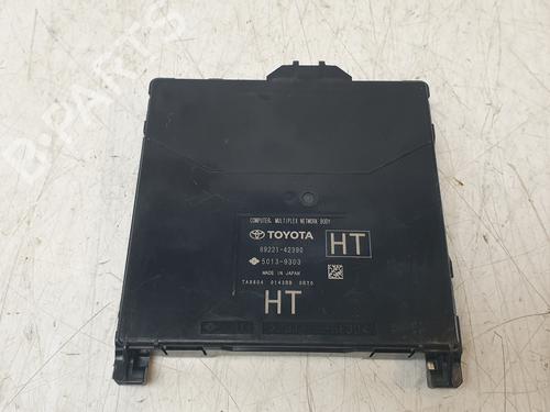 Used Electronic module TOYOTA YARIS (_P13_) 1.5 Hybrid (NHP130_, NHP130) (101 hp) 29432924