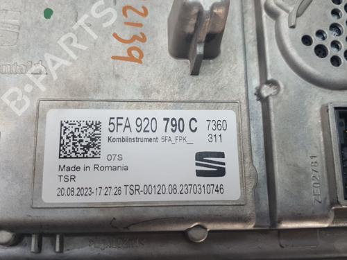 Instrument cluster SEAT LEON Sportstourer (KL8, KLD) 2.0 TDI | BP27270398C47 