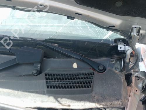 Used Front windshield wiper arm Front windshield wiper arm 38458107 38458107