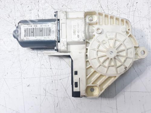 Left rear window motor LAND ROVER RANGE ROVER SPORT I (L320) 3.0 D 4x4 | BP16883081E23