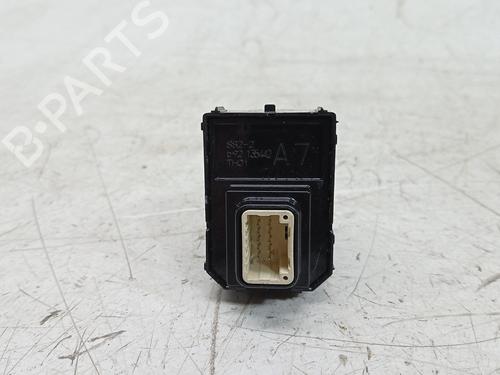 Mirror switch TOYOTA COROLLA Hatchback (_E21_, _EA1_, _EH1_) 2.0 Hybrid (MZEH12) | BP39668781I25 - Image 2