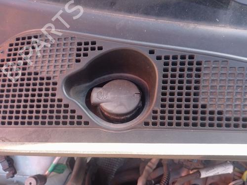Used Windscreen washer tank Windscreen washer tank 38331515 38331515