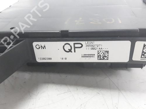 Fuse box OPEL ASTRA J (P10) 1.7 CDTI (68) | BP11021202E1