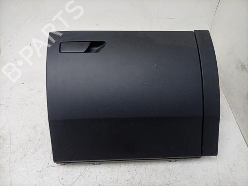 glove-box-seat-ateca-kh7-khp-2016-24806582 main image