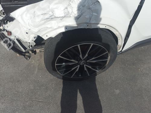 Used Left front steering knuckle TOYOTA C-HR (_X1_) 1.8 Hybrid (ZYX10_, ZYX11_) (98 hp) 28972648