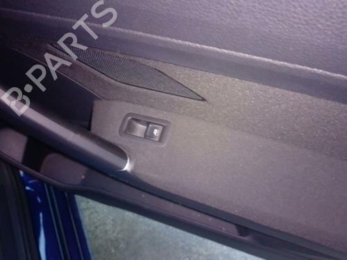 Mando elevalunas trasera derecho VW TOURAN (5T1) [2015-2026]  31307093