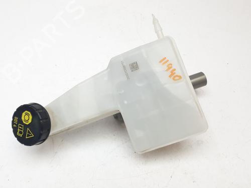 Used Brake master cylinder CITROËN C4 III (BA_, BB_, BC_) [2020-2025]  22549185