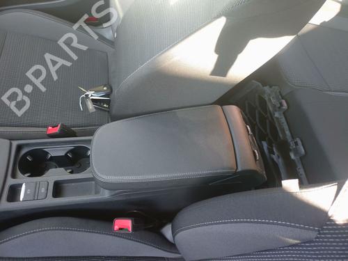 Used Armrest / Center console Armrest / Center console SKODA OCTAVIA IV (NX3, NN3, PV3) 2.0 TDi (116 hp) 33986795 33986795
