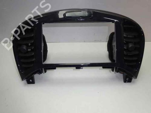 Air vent NISSAN JUKE (F15) 1.6 (117 hp) 682601KE0A | 682601KE0A |