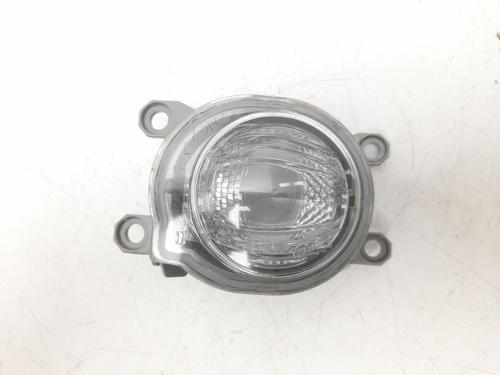 Used Left front fog light Left front fog light TOYOTA YARIS (_P21_, _PA1_, _PH1_) 1.5 Hybrid (MXPH10, MXPH11) (116 hp) 34720257 34720257