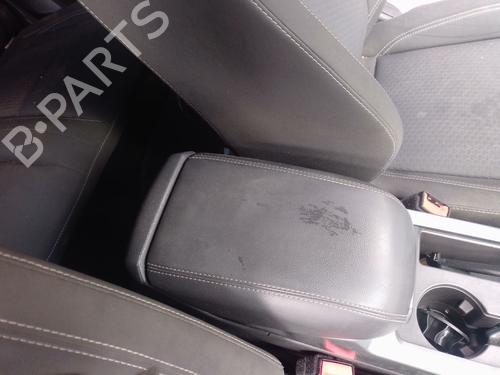 Used Armrest / Center console Armrest / Center console FORD KUGA II (DM2) 1.5 TDCi (120 hp) 33289507 33289507