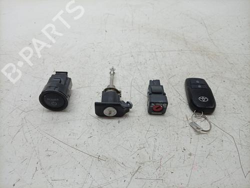 ignition-barrel-toyota-c-hr-_x1_-2016-24807983 main image
