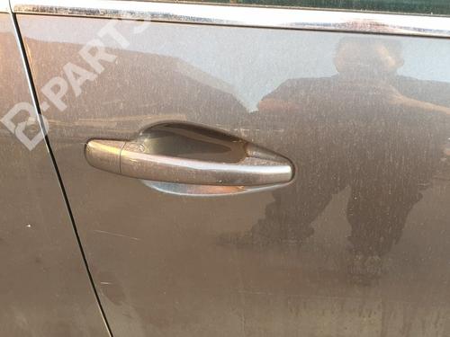 front-right-exterior-door-handle-peugeot-2008-i-cu_-16-bluehdi-120-9680168580-2013-10734997 main image