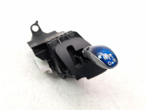 Used Gear lever TOYOTA PRIUS PLUS (_W4_) 1.8 Hybrid (ZVW40W, ZVW41W) (136 hp) 17754906