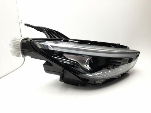 Used Right headlight Right headlight MG MG ZS SUV (AZS1) 1.5 VTi (114 hp) 33329197 33329197