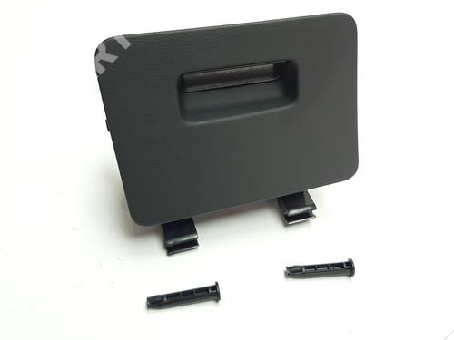 glove-box-audi-q3-f3b-35-tdi-83b863075-2018-9435616 main image