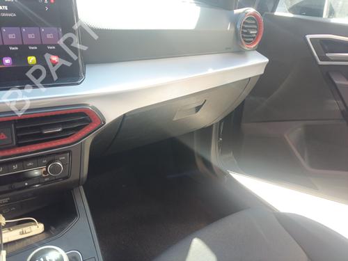 Handskerum SEAT IBIZA V (KJ1, KJG) 1.0 TSI (110 hp) 30082153