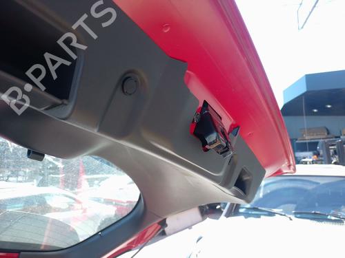 tailgate-lock-nissan-juke-f16_-2019-32868096 main image