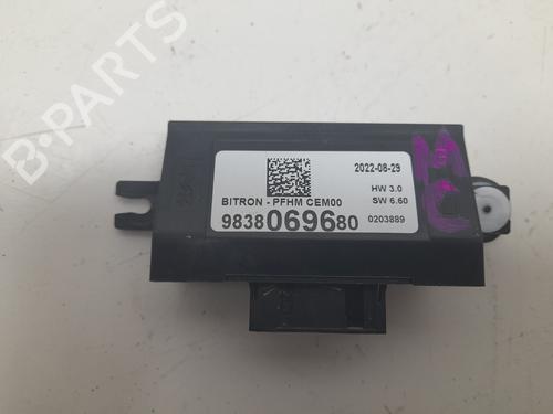 Used Electronic module Electronic module DS DS 3 / DS 3 CROSSBACK (UR_, UC_, UJ_) 1.2 PureTech 130 (URHNSS) (131 hp) 36774138 36774138