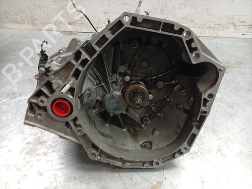 gearbox-renault-megane-iv-hatchback-b9amn_-2015-38720447 main image