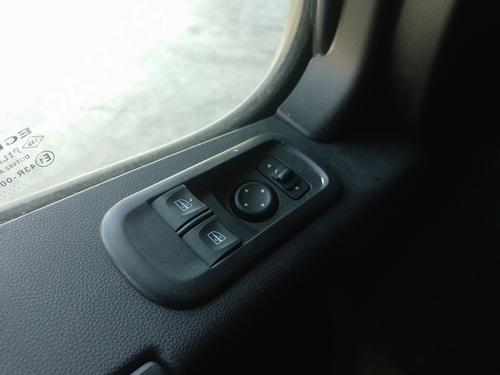 Used Left front window switch Left front window switch 39470671 39470671