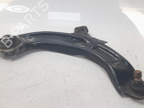 Used Right front suspension arm MAZDA CX-3 (DK) 2.0 SKYACTIV-G (121 hp) 25276639